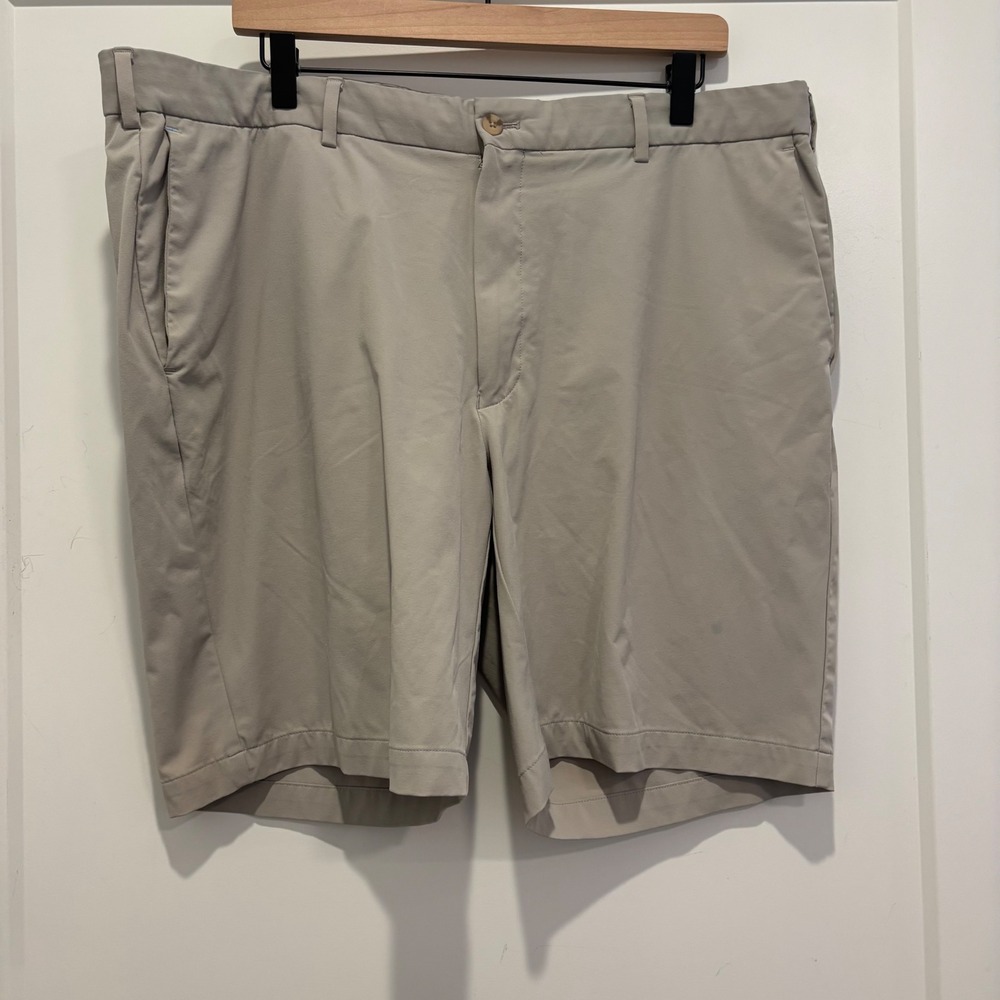 Peter Millar Crown Crafted Mens Performance Shorts Khaki Tan Size 40 Golf Luxury